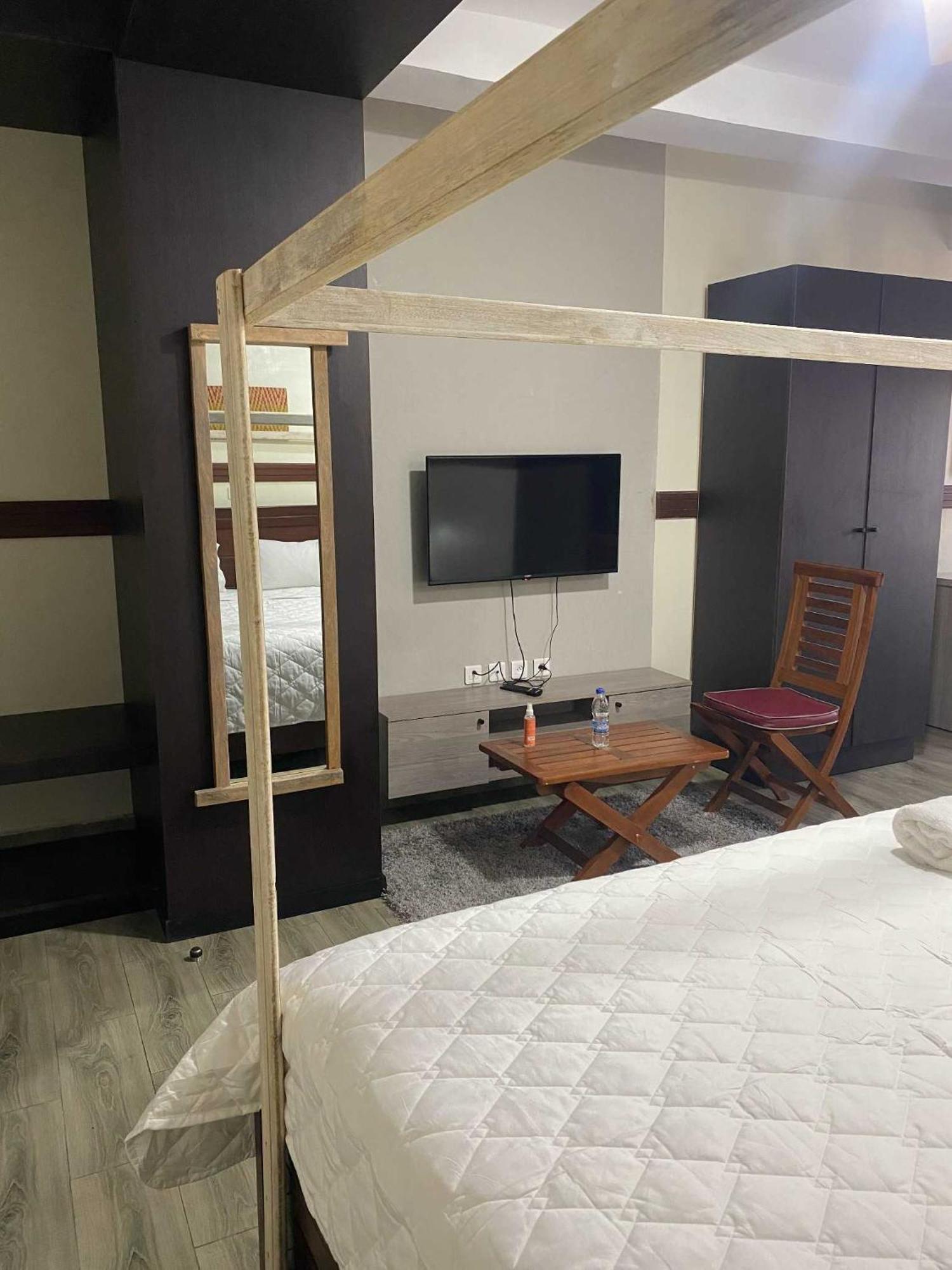 Boutique Pavillon 3*